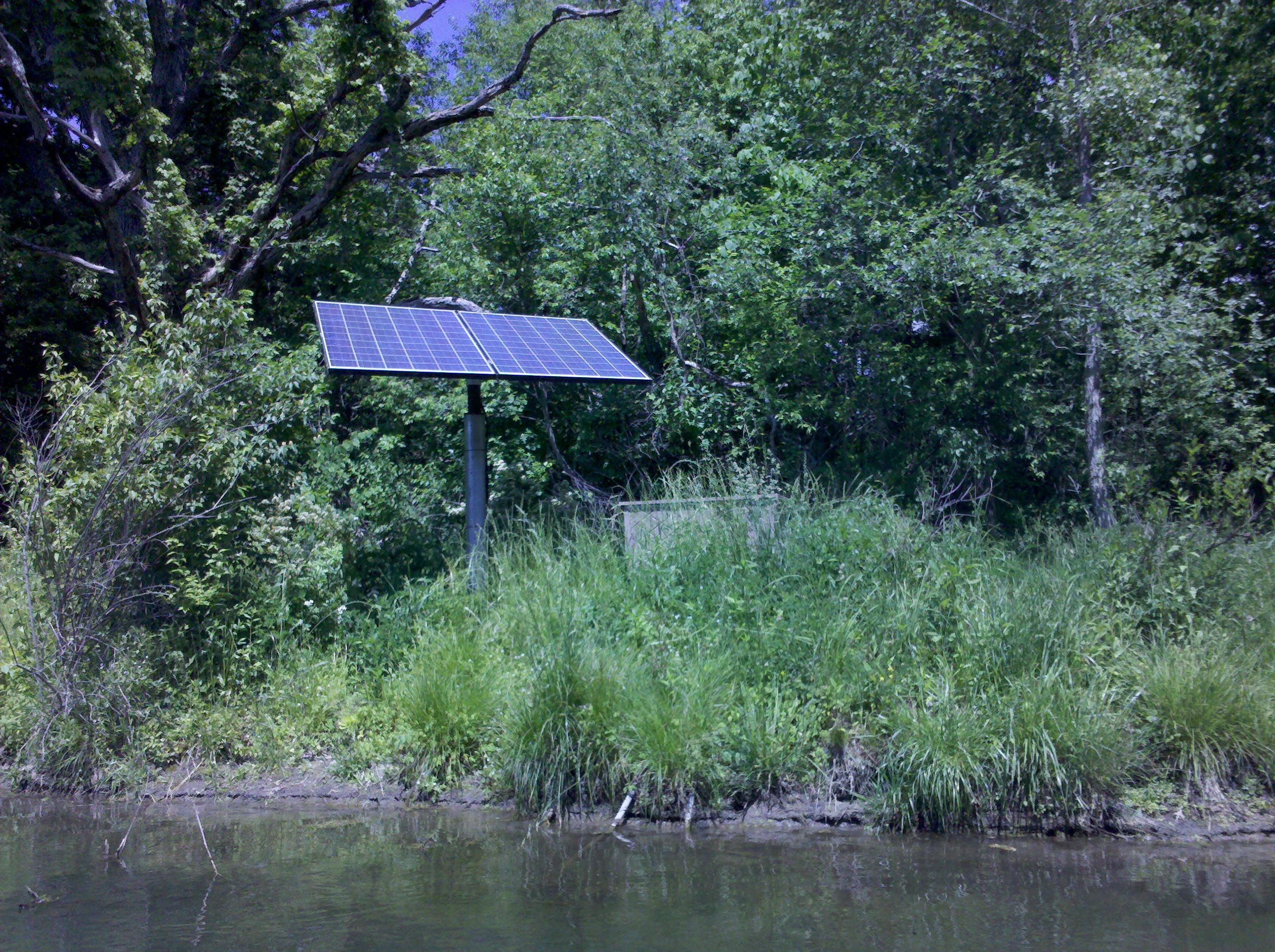 Diffused Pond & Lake Aerator System, Solar Aerators